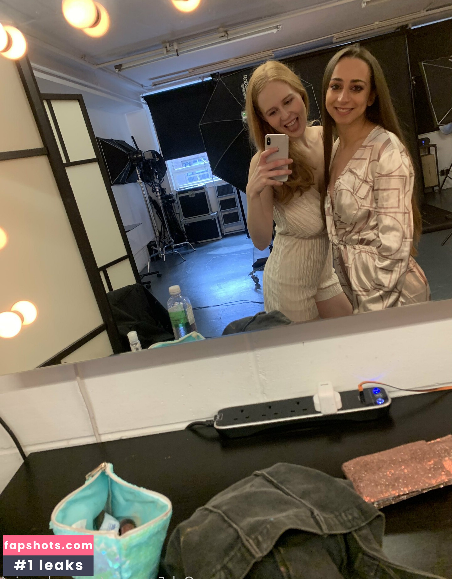 Aurora Phoenix gallery photo #4