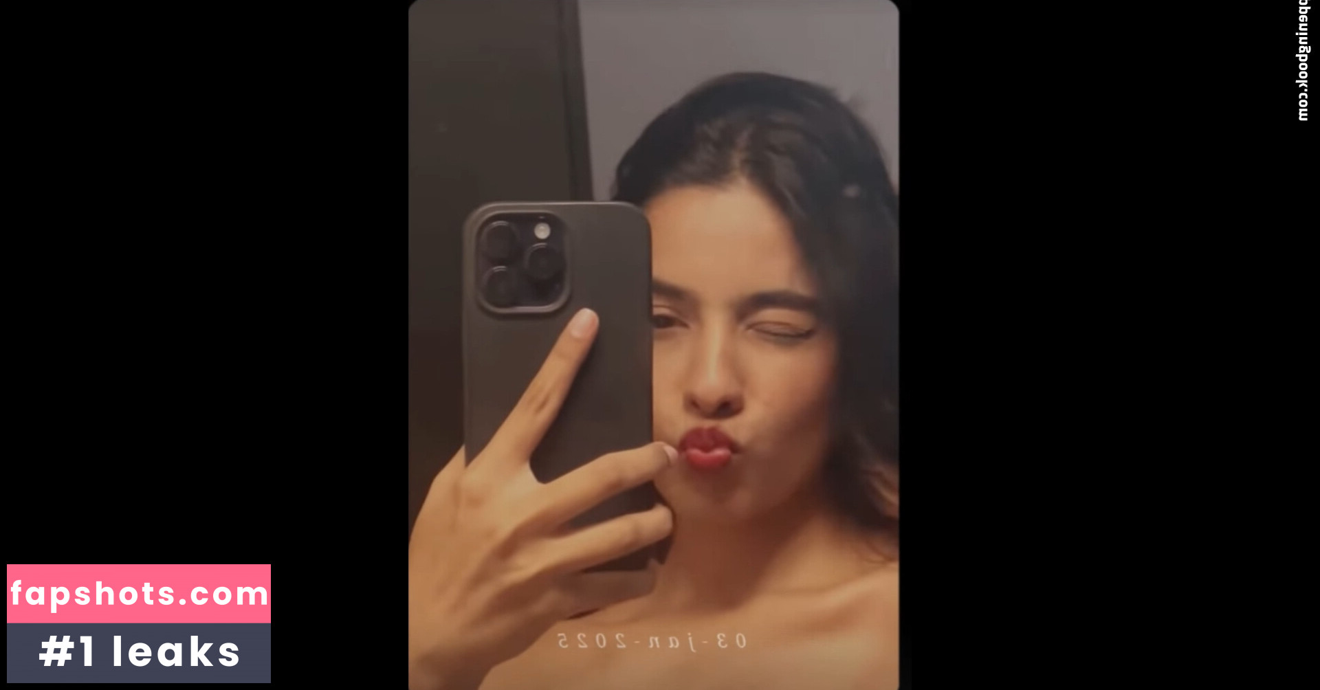 Aurora Sinclair gallery photo #16