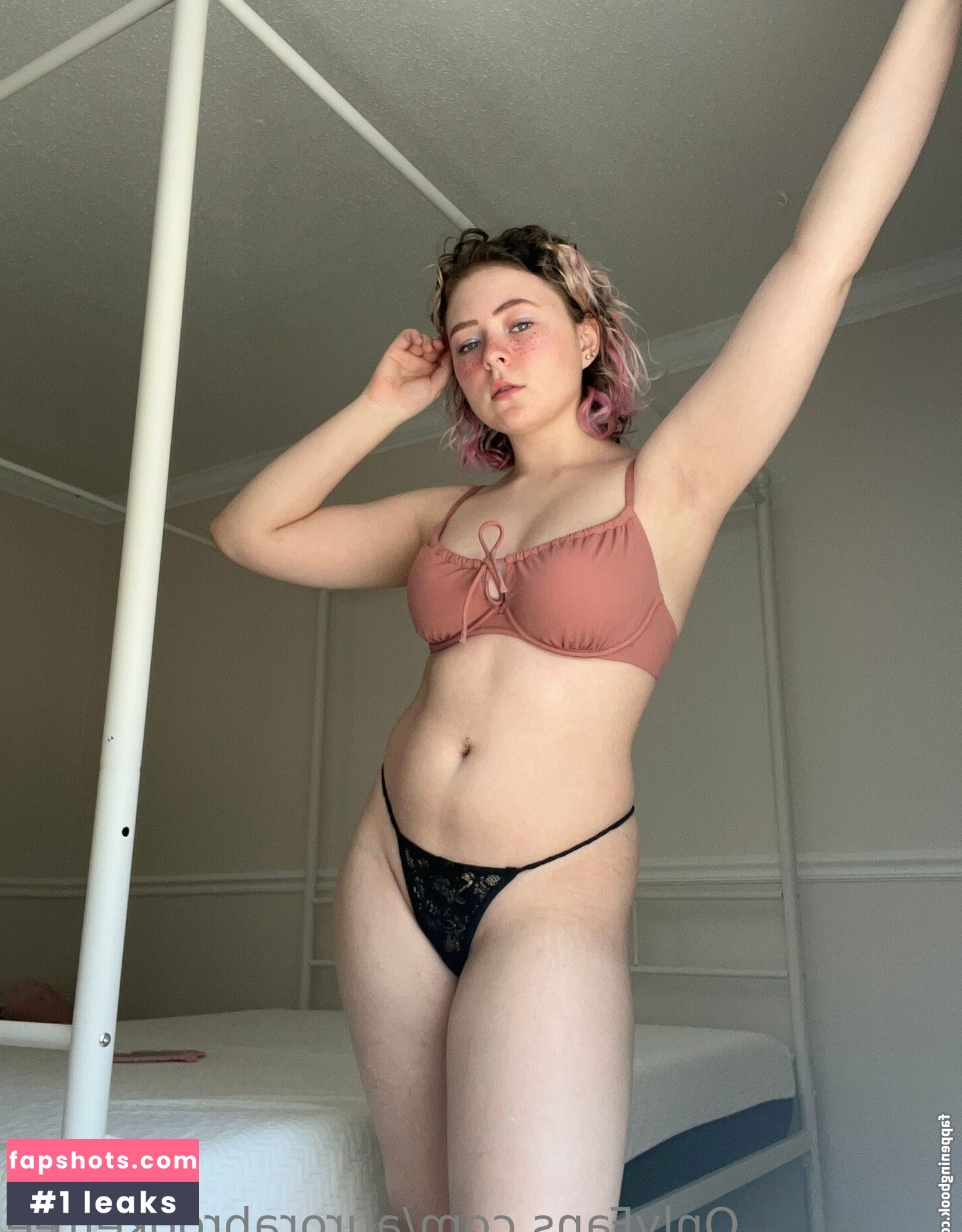 aurorabrookefree gallery photo #16