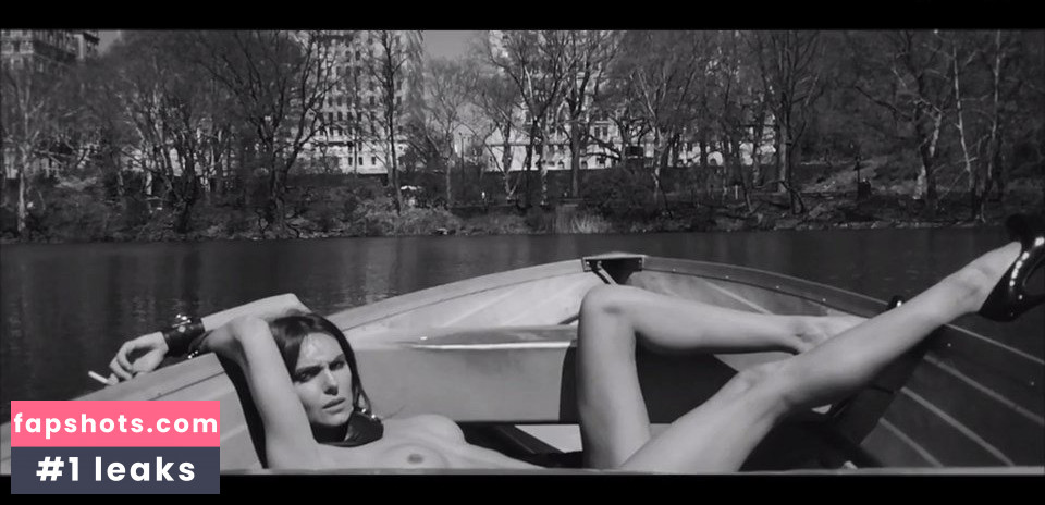 Autumn Holley gallery photo #46