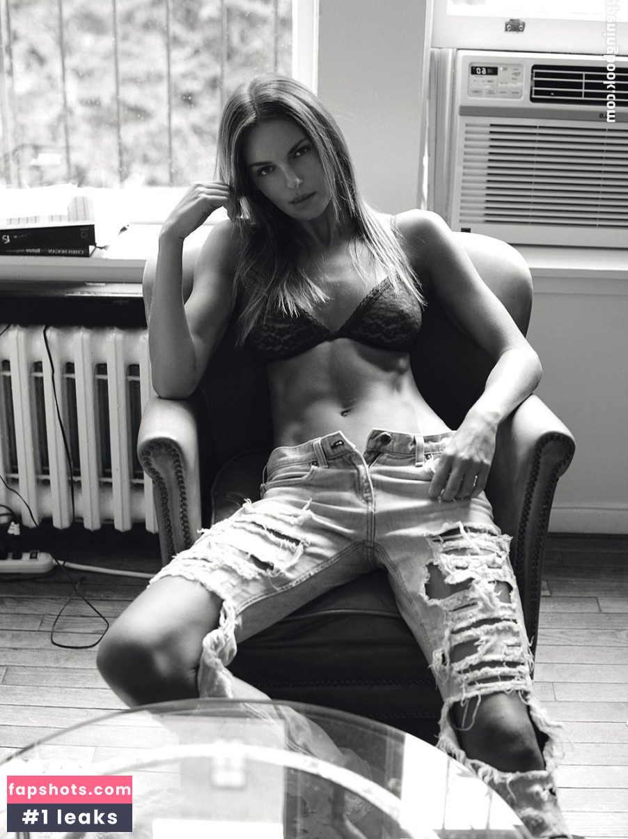 Autumn Holley gallery photo #89