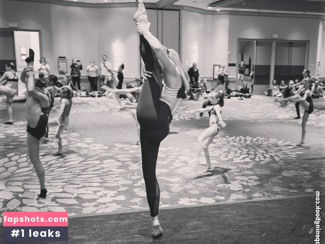 Autumn Miller gallery photo #17