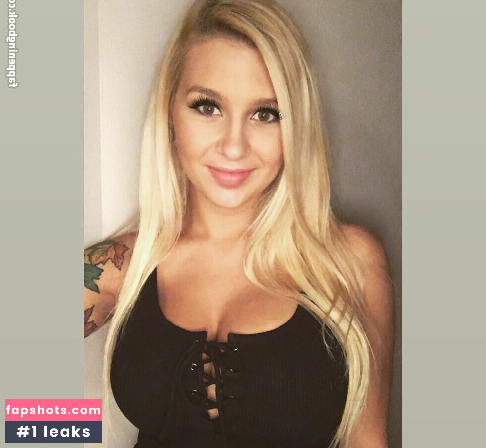 Autumn Moretti gallery photo #35