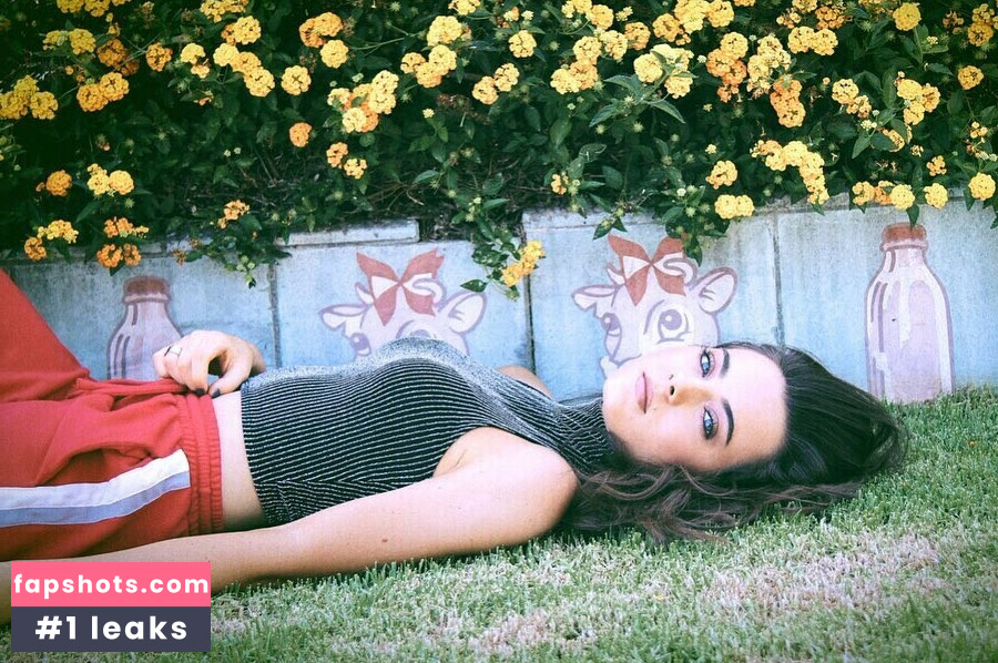 Ava Allan gallery photo #11