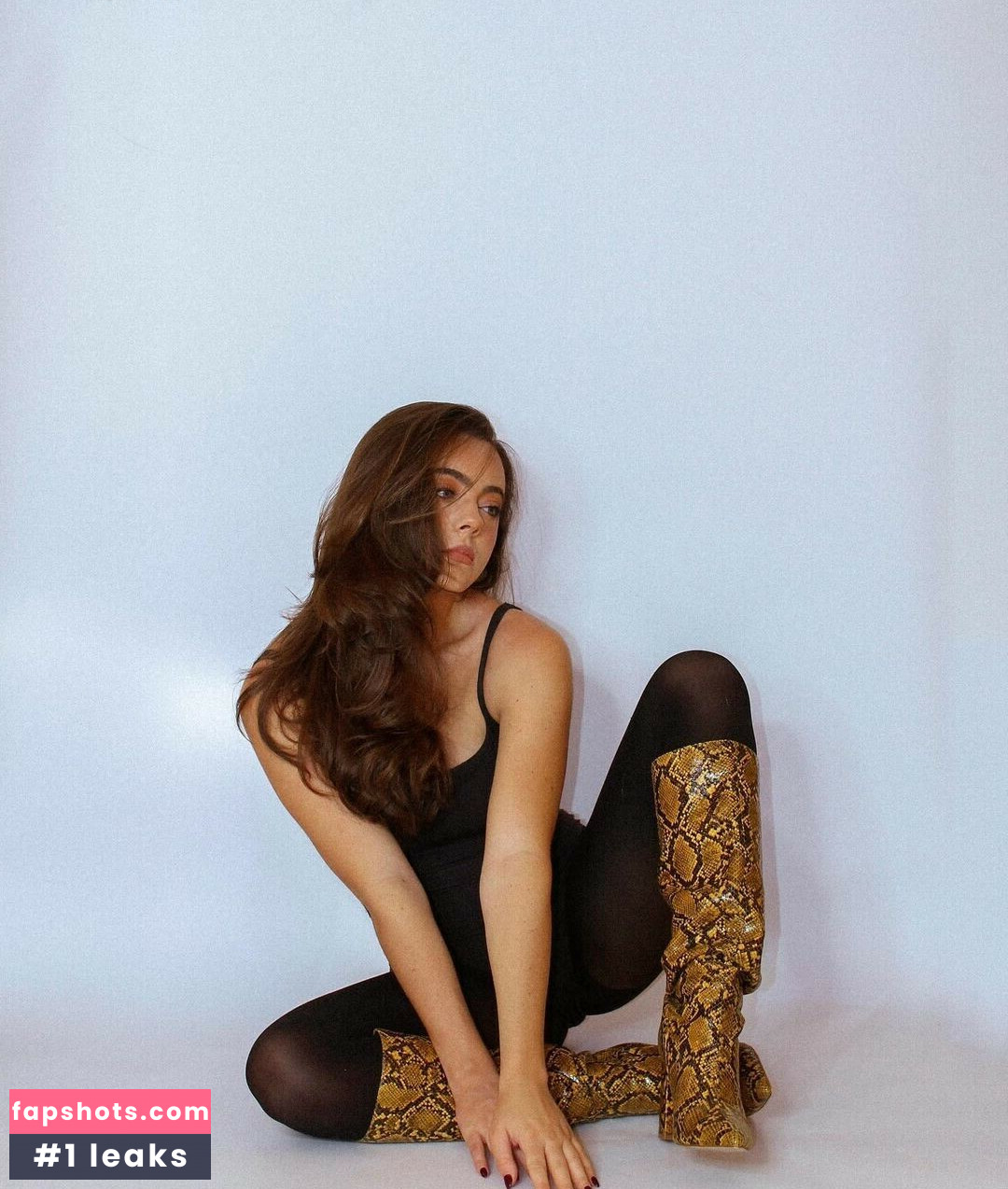 Ava Allan gallery photo #21