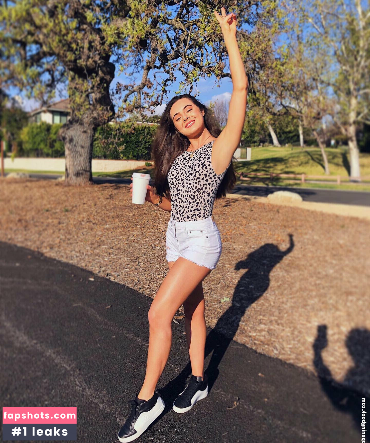 Ava Allan gallery photo #36