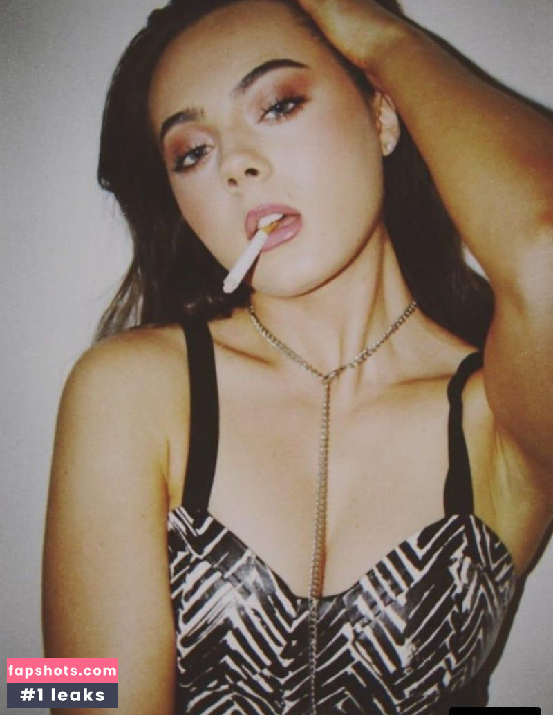 Ava Allan gallery photo #72