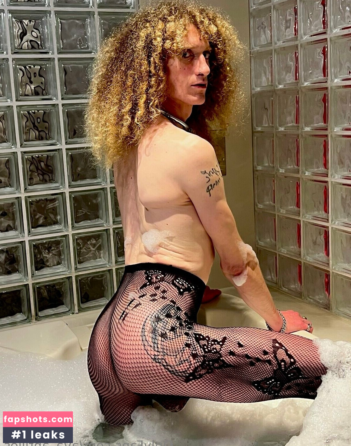 ava_antilles gallery photo #4