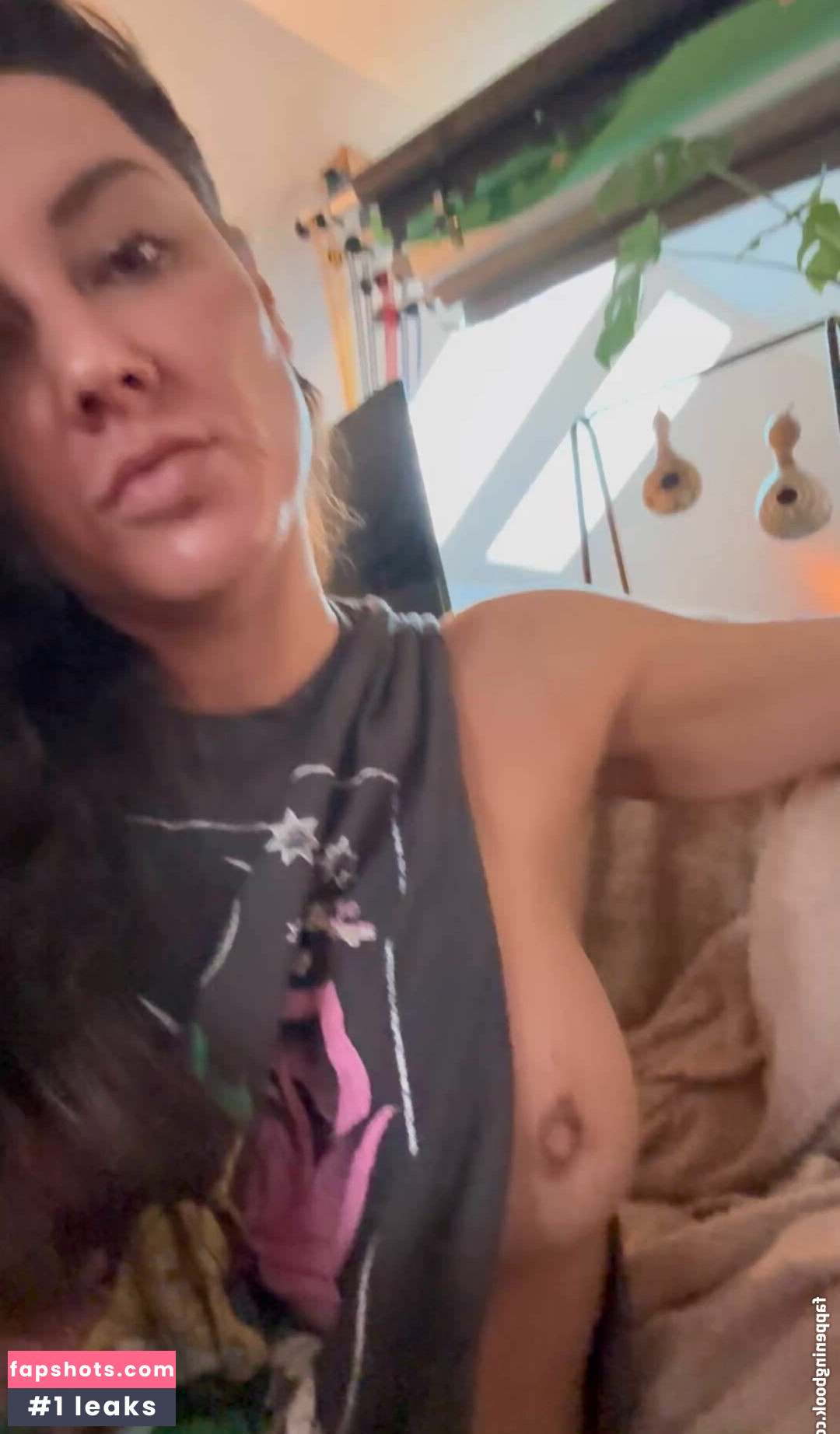 Ava Dahlia gallery photo #6