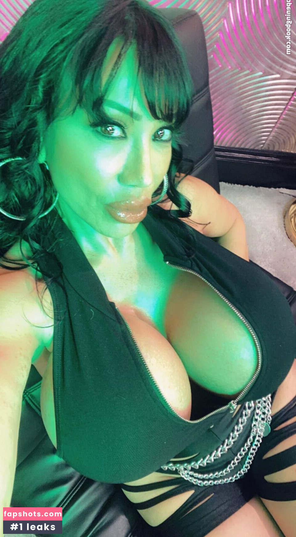 Ava Devine gallery photo #62