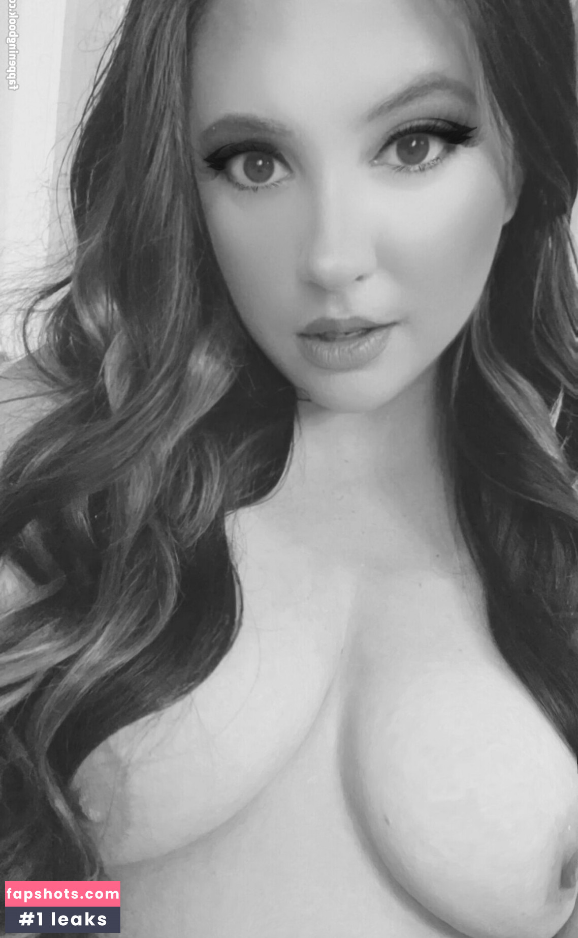 ava_hadley gallery photo #35