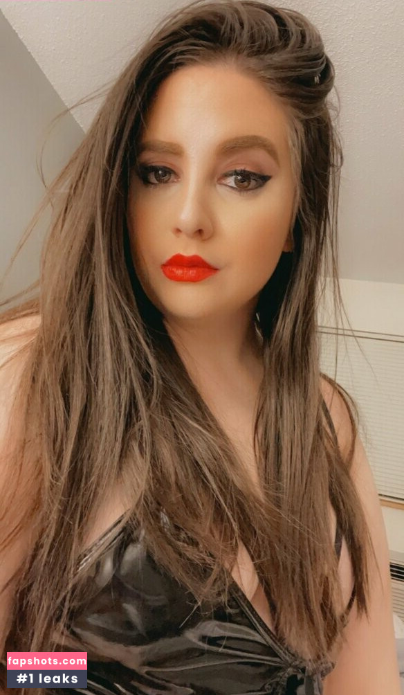 ava_hadley gallery photo #39