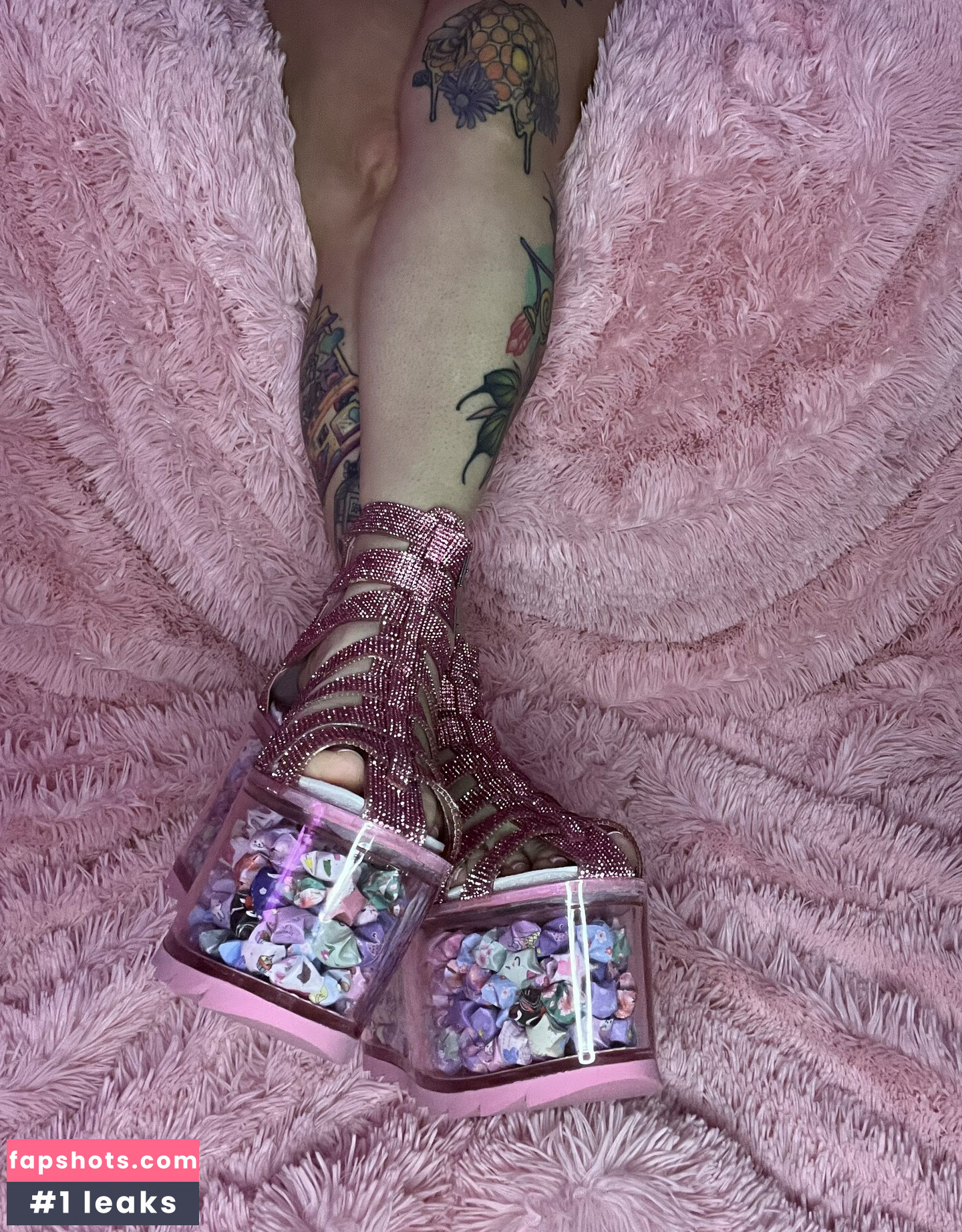 Ava Lamp gallery photo #18