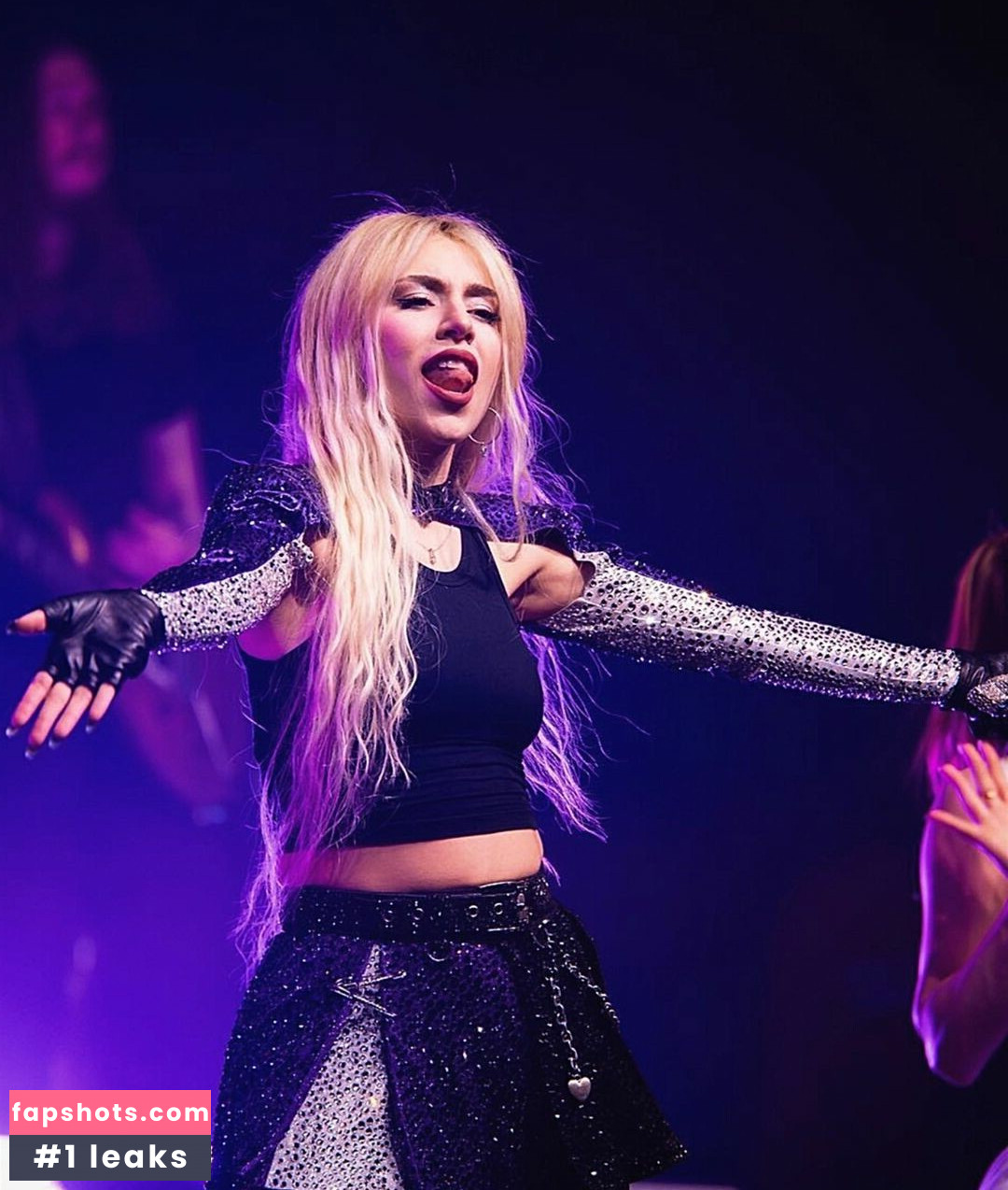 Ava Max Nahé úniky fotek pouze od fanoušků #221 - Fapshots