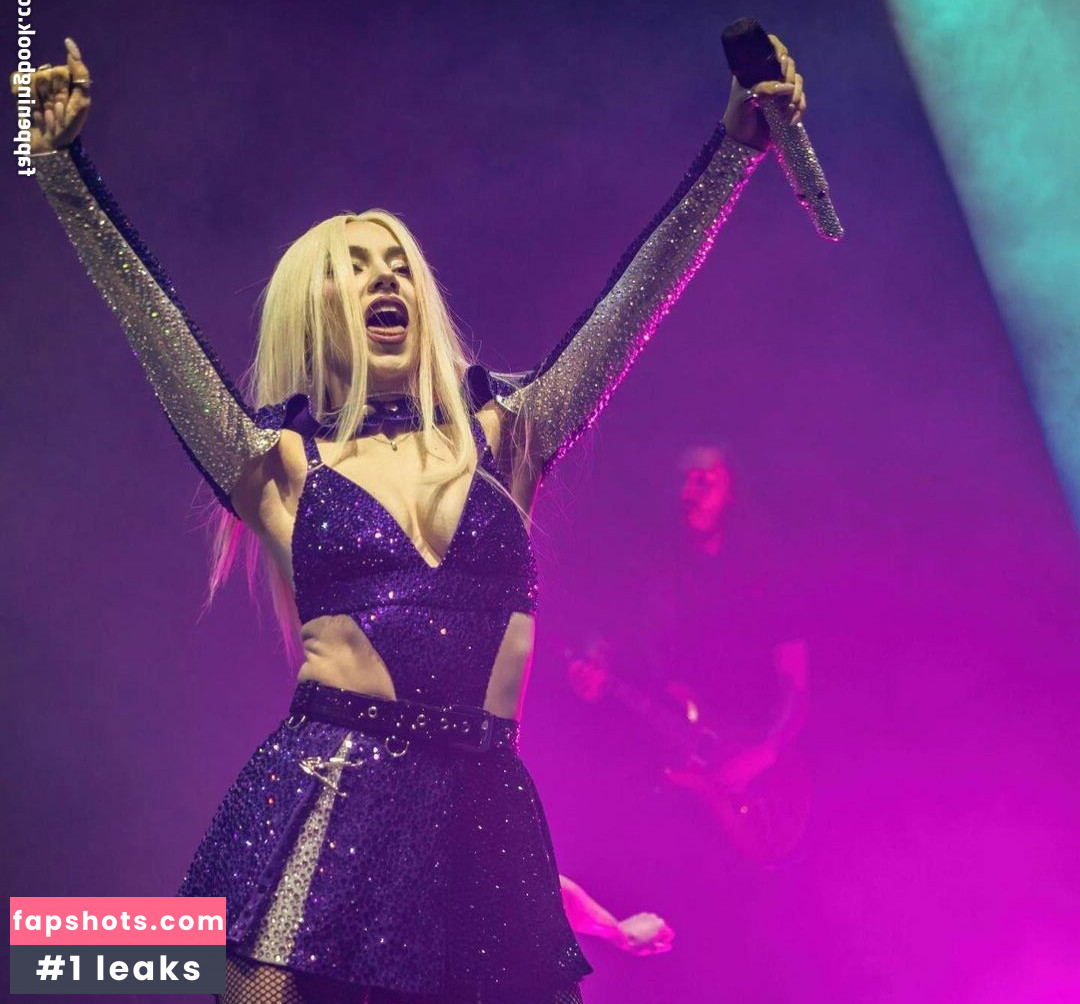 Ava Max Nahé úniky fotek pouze od fanoušků #231 - Fapshots