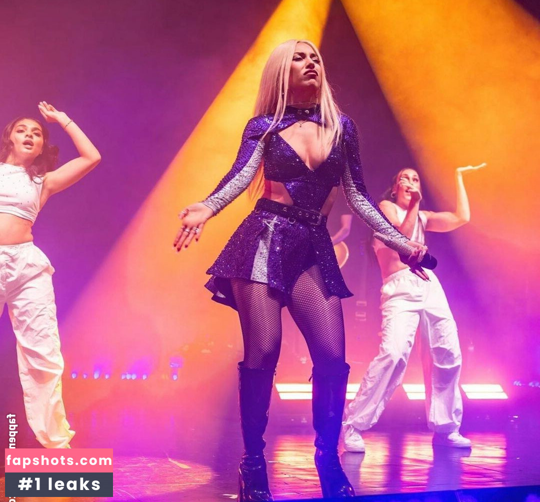 Ava Max Nahé úniky fotek pouze od fanoušků #234 - Fapshots