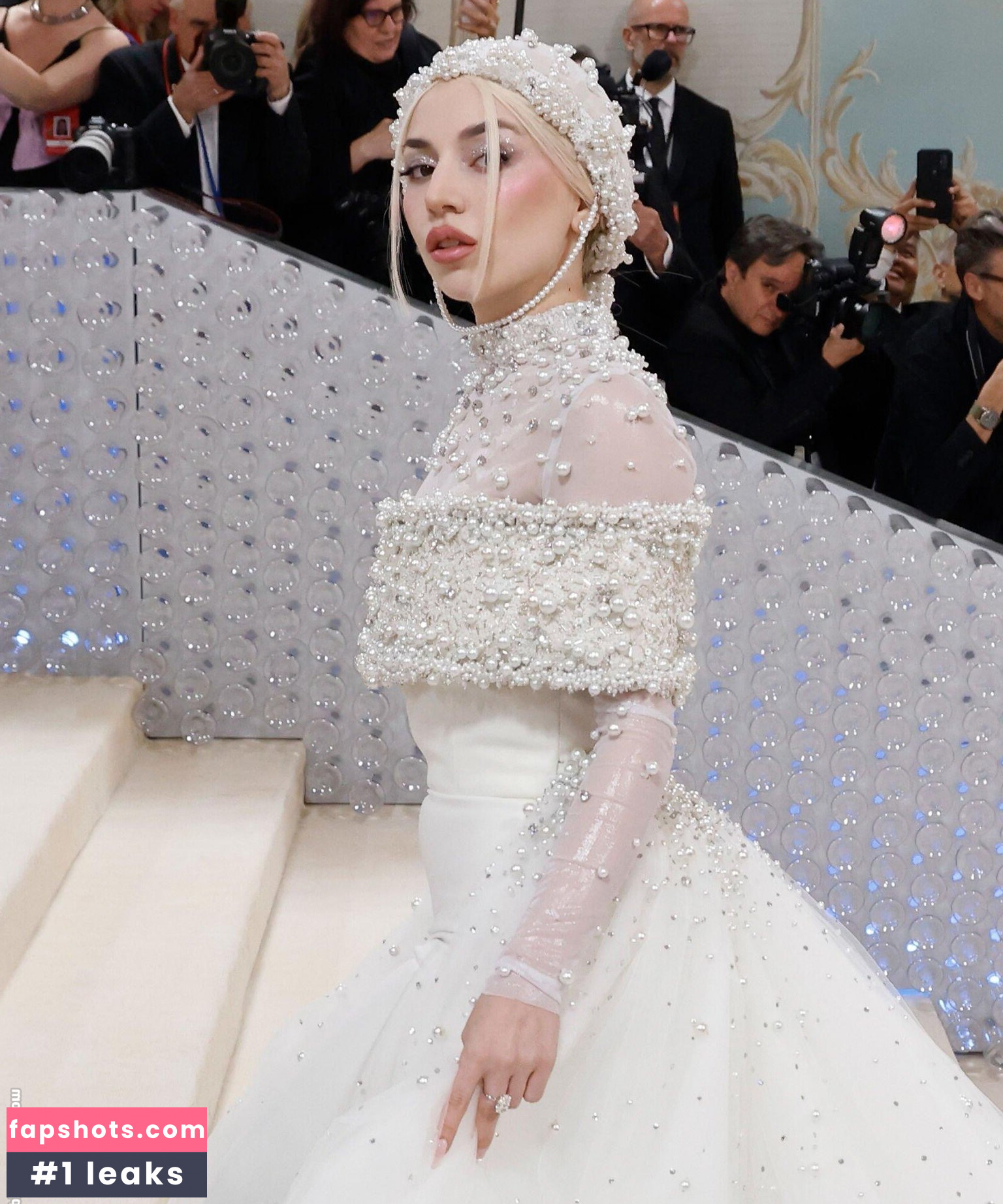 Ava Max Nahé úniky fotek pouze od fanoušků #247 - Fapshots