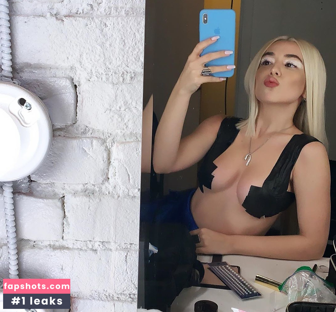 Ava Max Nude Leaks OnlyFans Photos #400 - LeakJerk