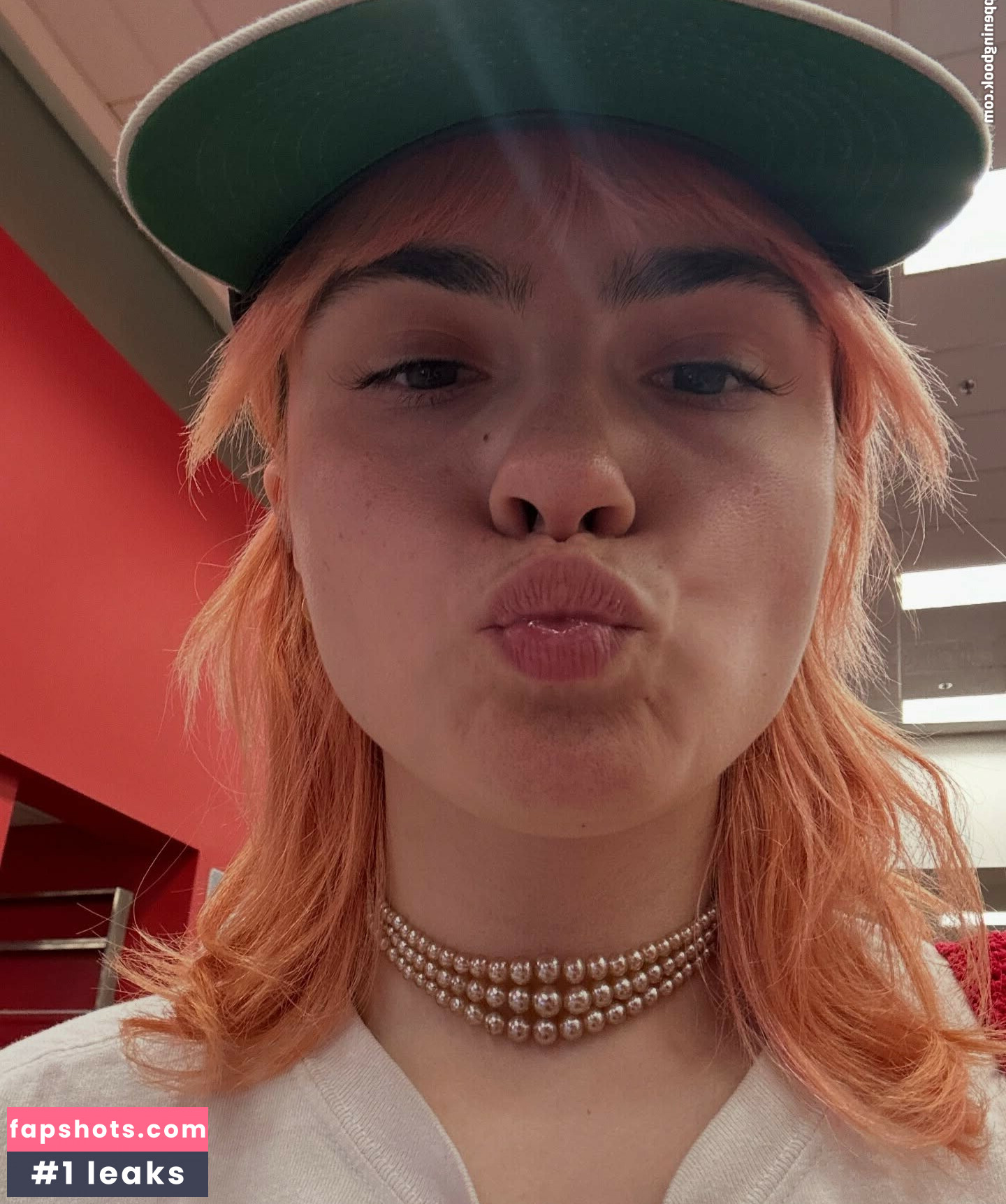 Ava Maybee gallery photo #11