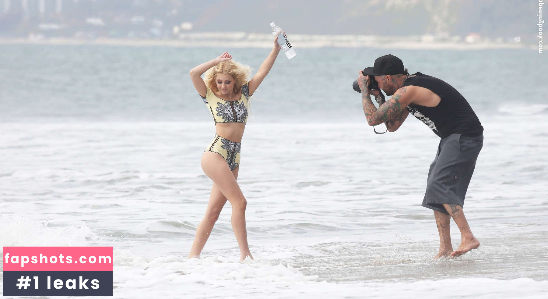 Ava Sambora gallery photo #58