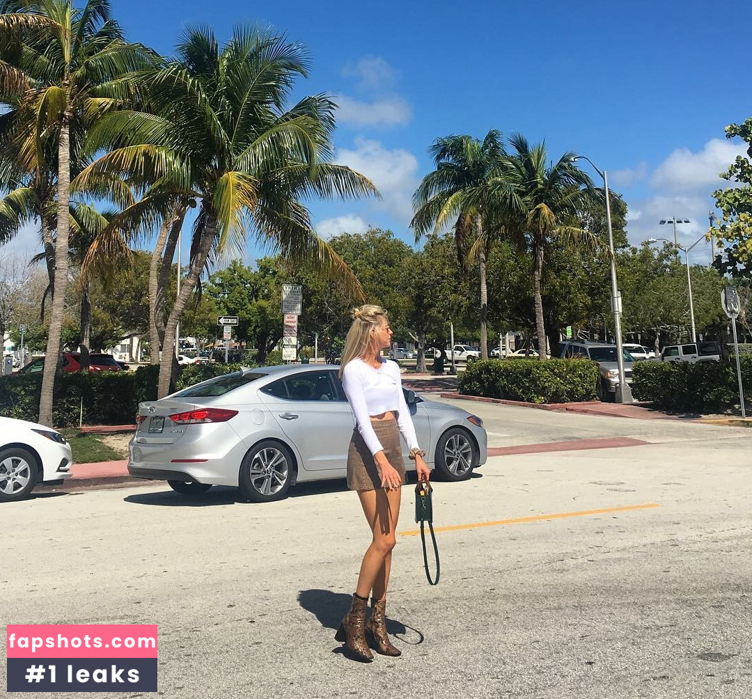 Ava Santina Nude Leaks OnlyFans Photos #9 - LeakJerk