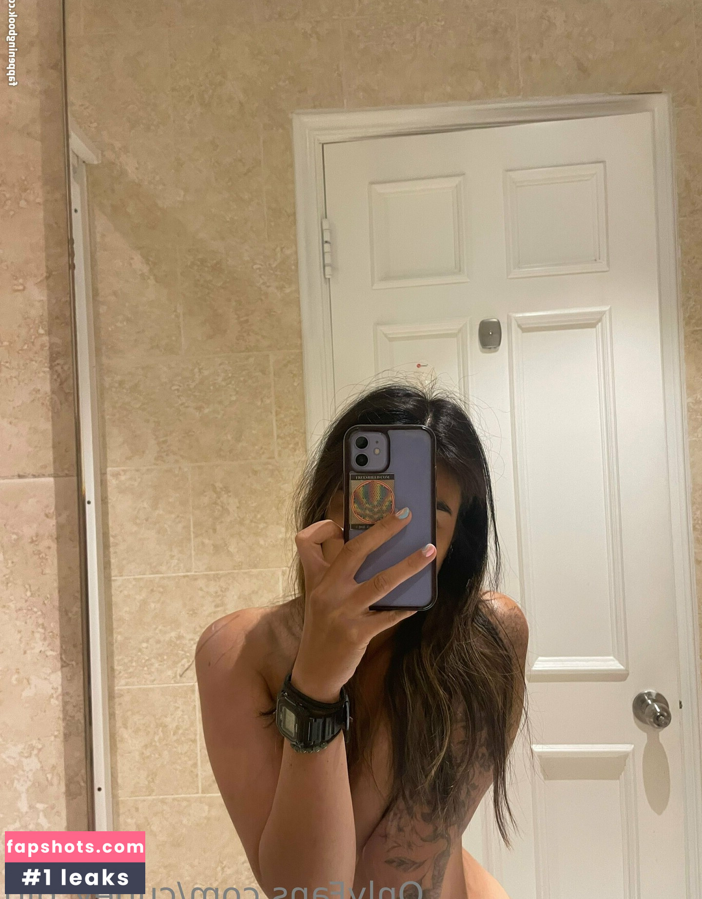 Ava Tran gallery photo #2