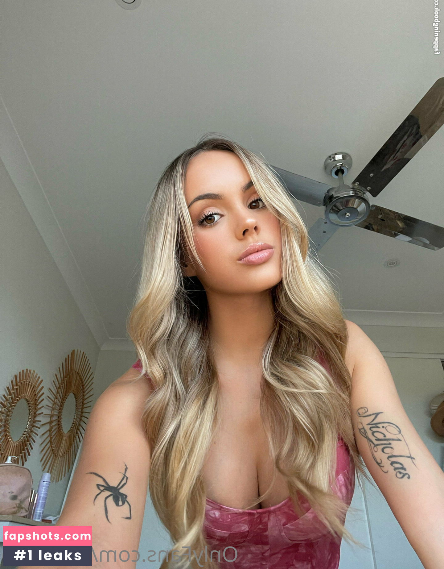 ava.x.chloe nude babe gallery