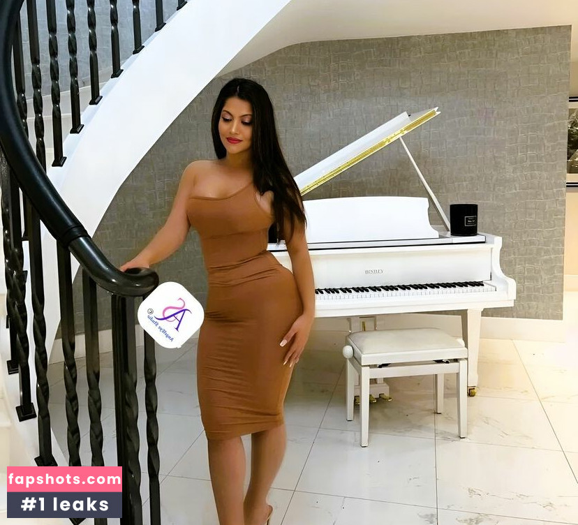 Avaia Shahani Nude Leaks OnlyFans Photos #19 - LeakJerk