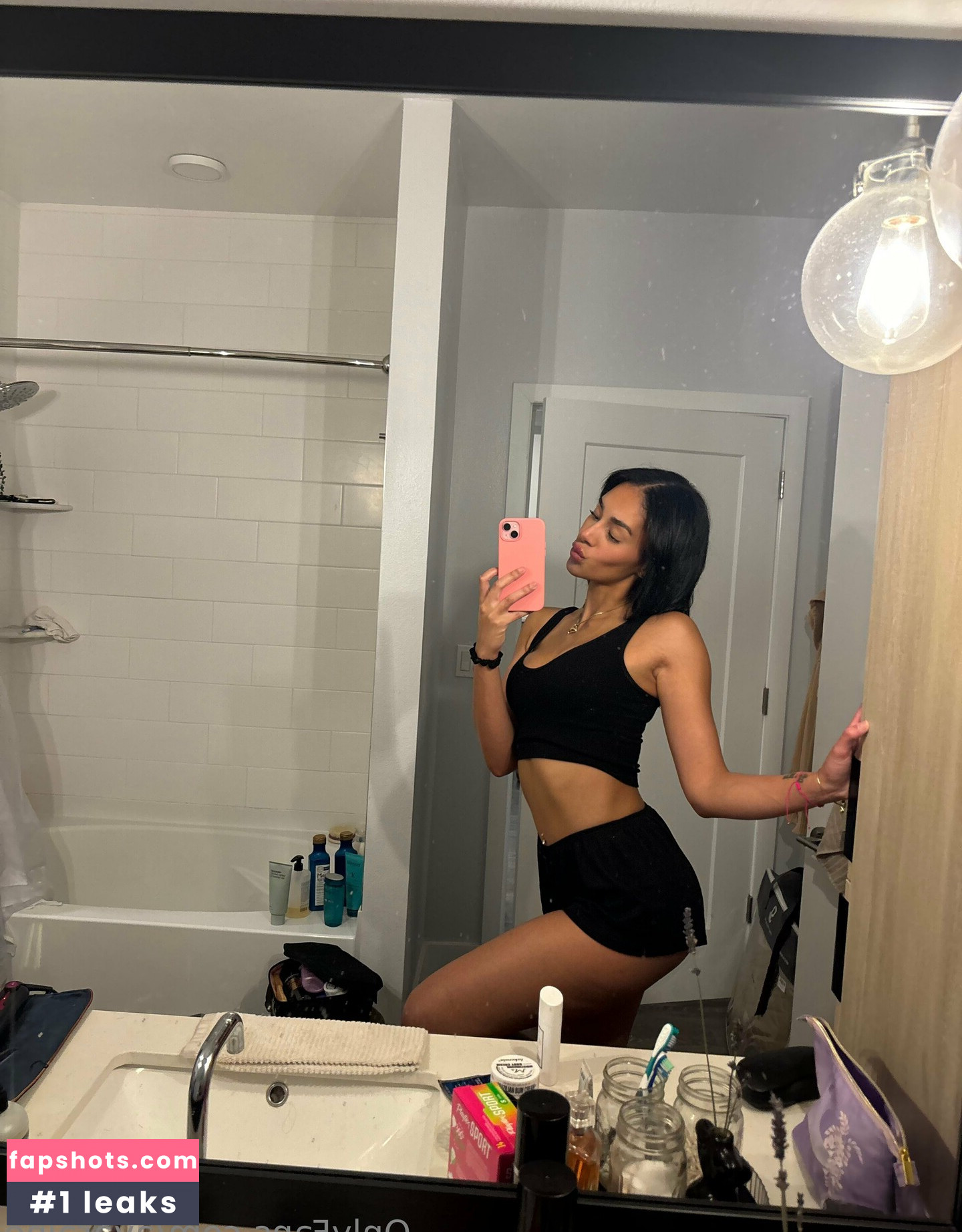 avaraine gallery photo #4