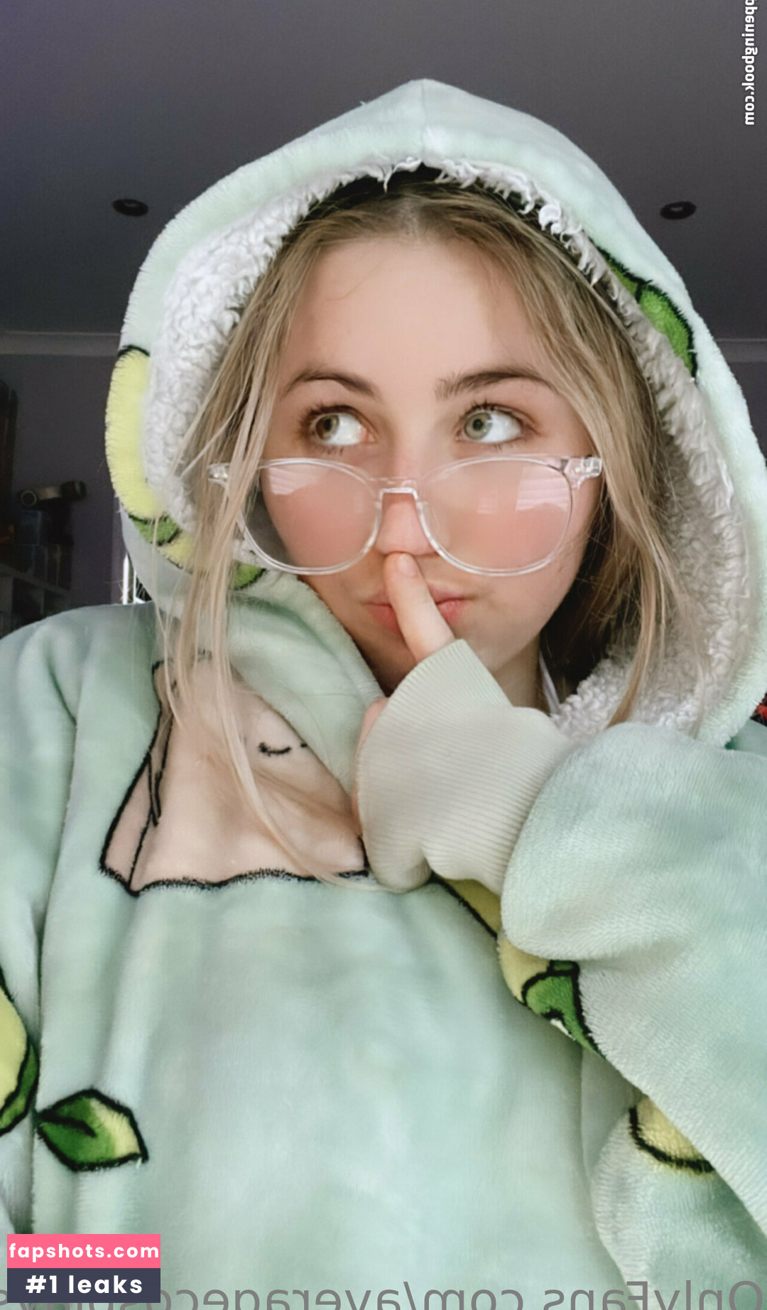 averagecosplays gallery photo #20