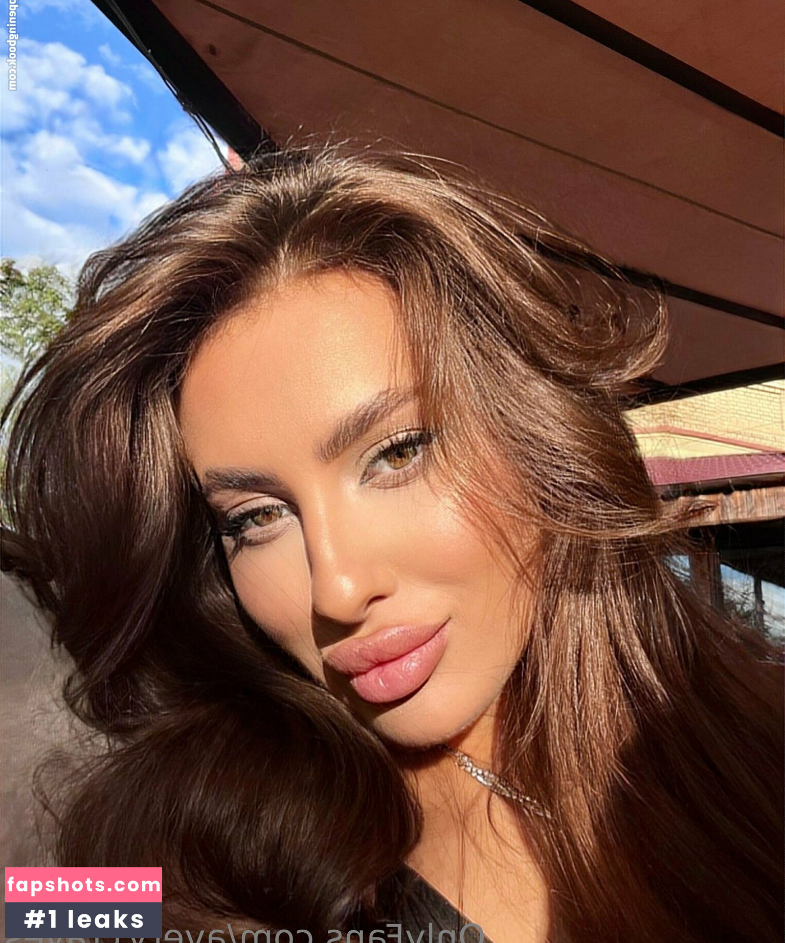 Avery Alena gallery photo #6