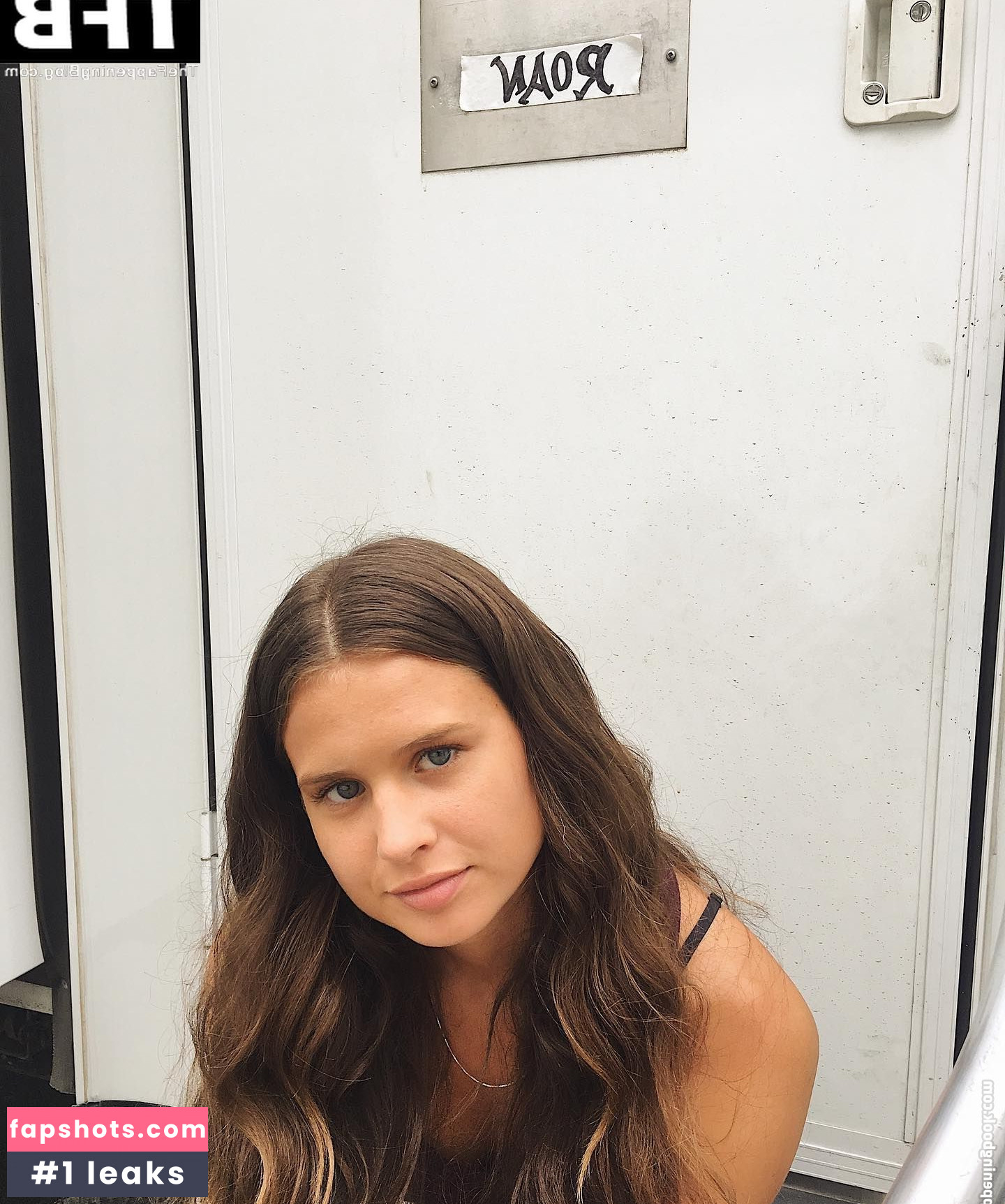 Avery Konrad gallery photo #11