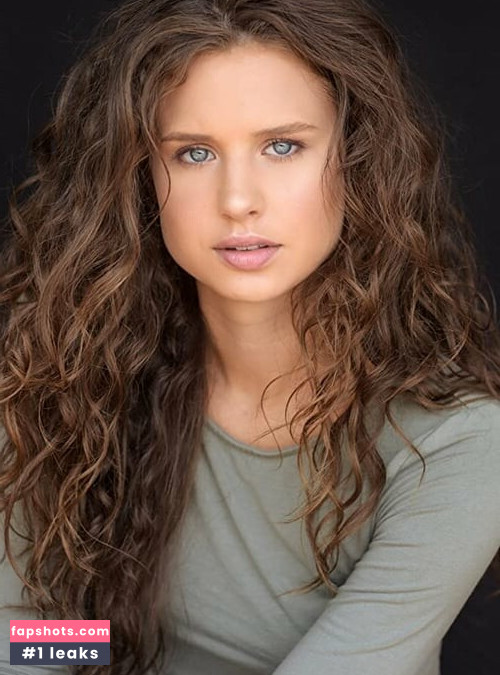 Avery Konrad gallery photo #7