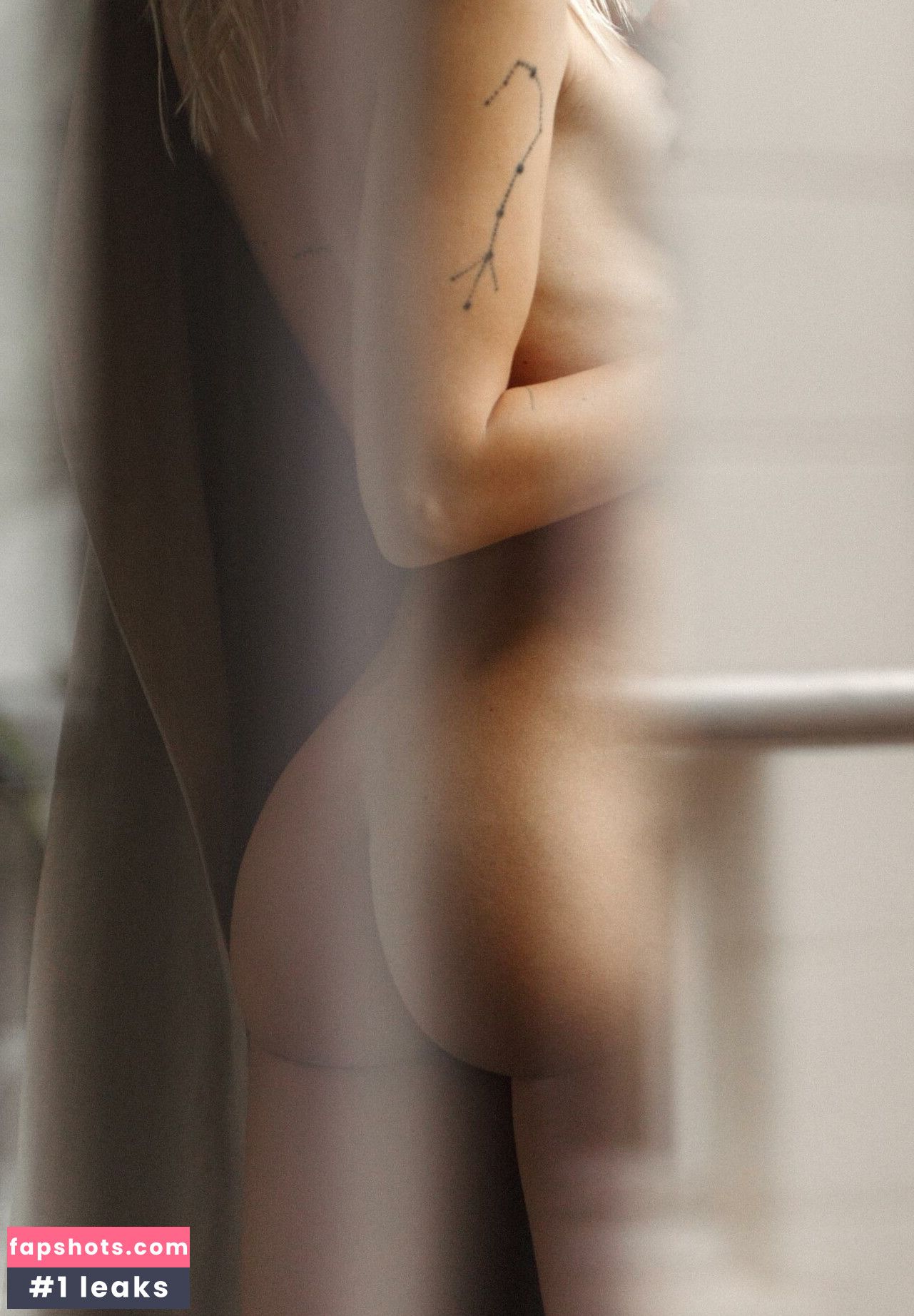 Avery gallery photo #6