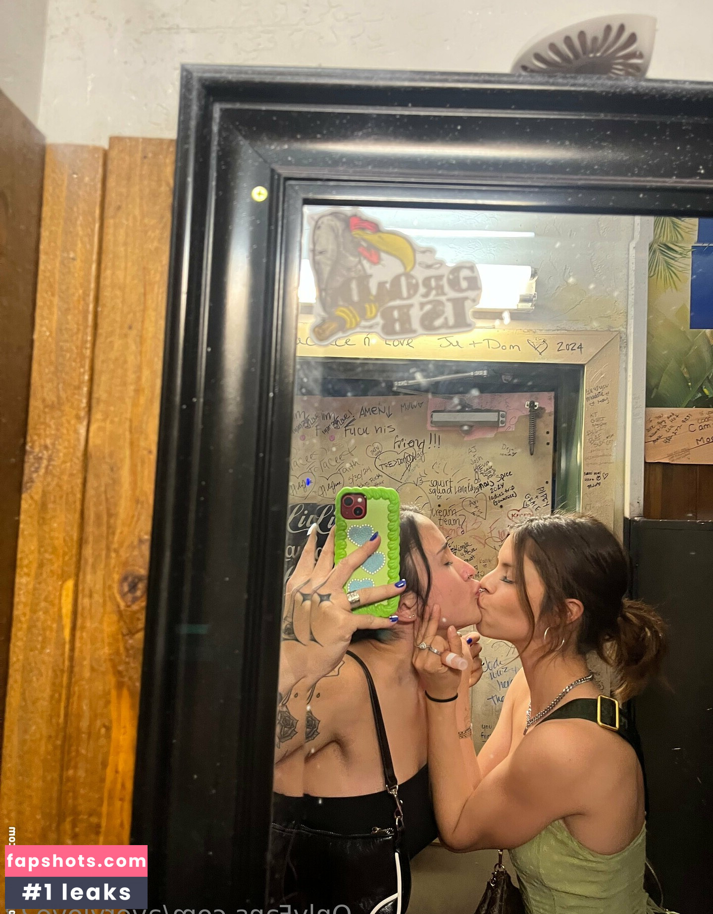 averylove23 gallery photo #2