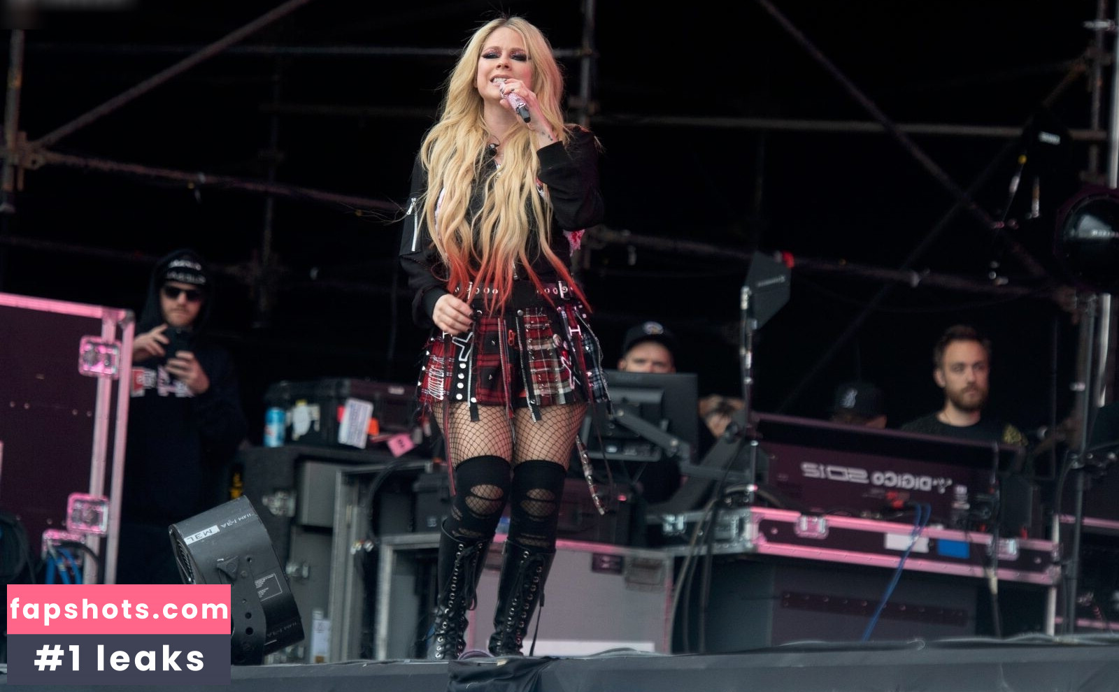 Avril Lavigne Nahé úniky fotek pouze od fanoušků #102 - Fapshots