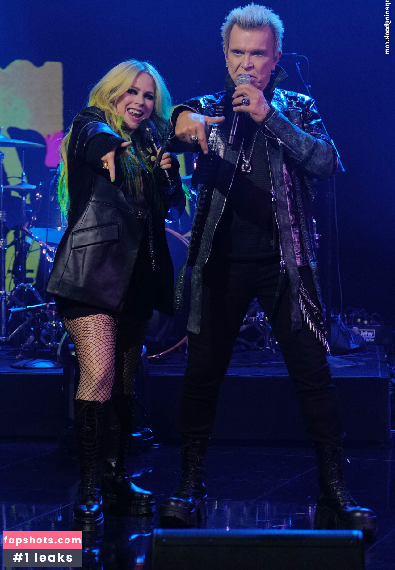 Avril Lavigne Nahé úniky fotek pouze od fanoušků #15 - Fapshots