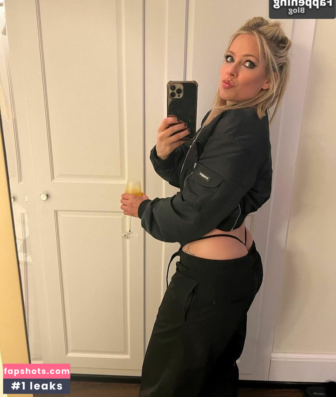 Avril Lavigne Nahé úniky fotek pouze od fanoušků #170 - Fapshots