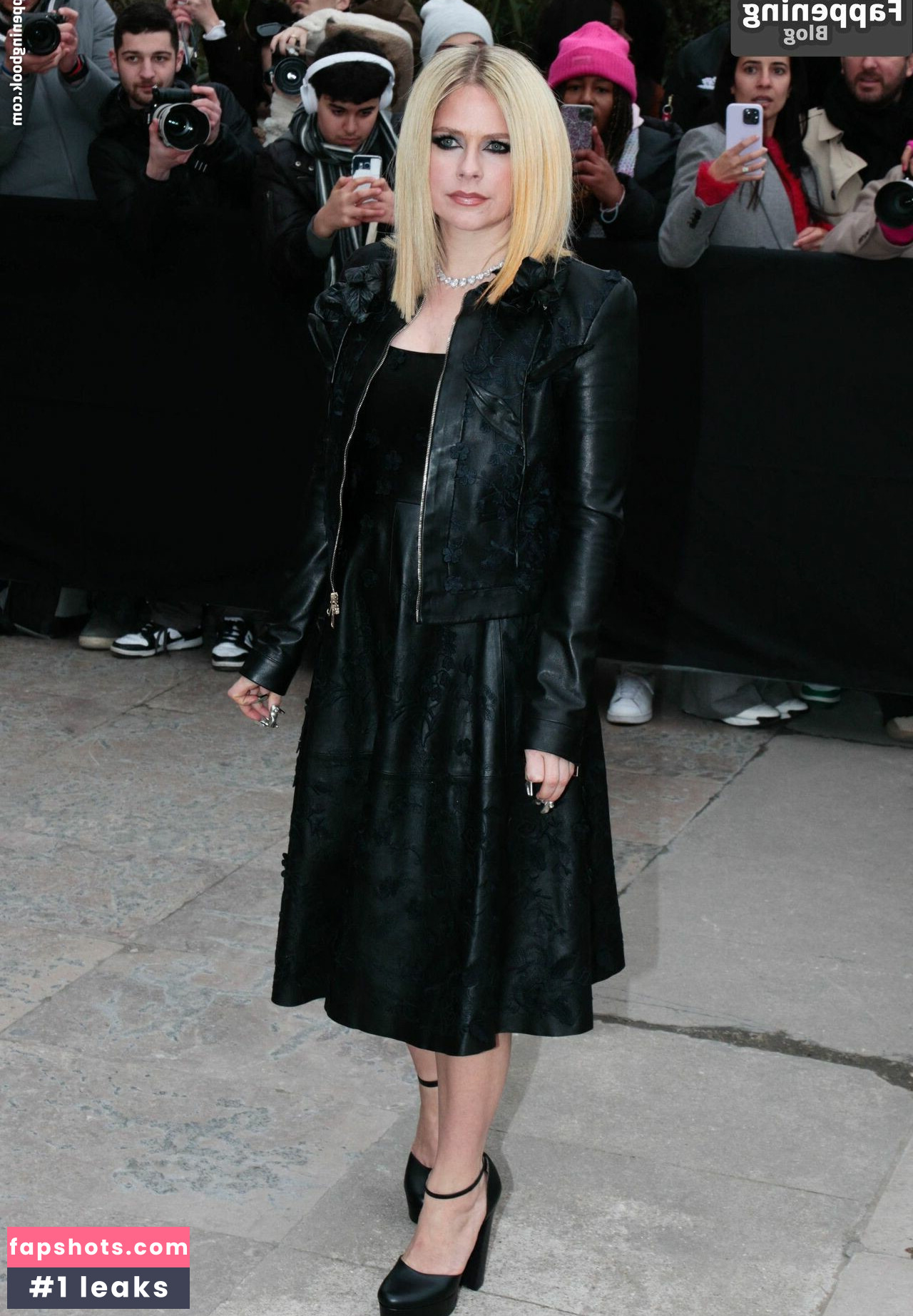 Avril Lavigne Nahé úniky fotek pouze od fanoušků #171 - Fapshots