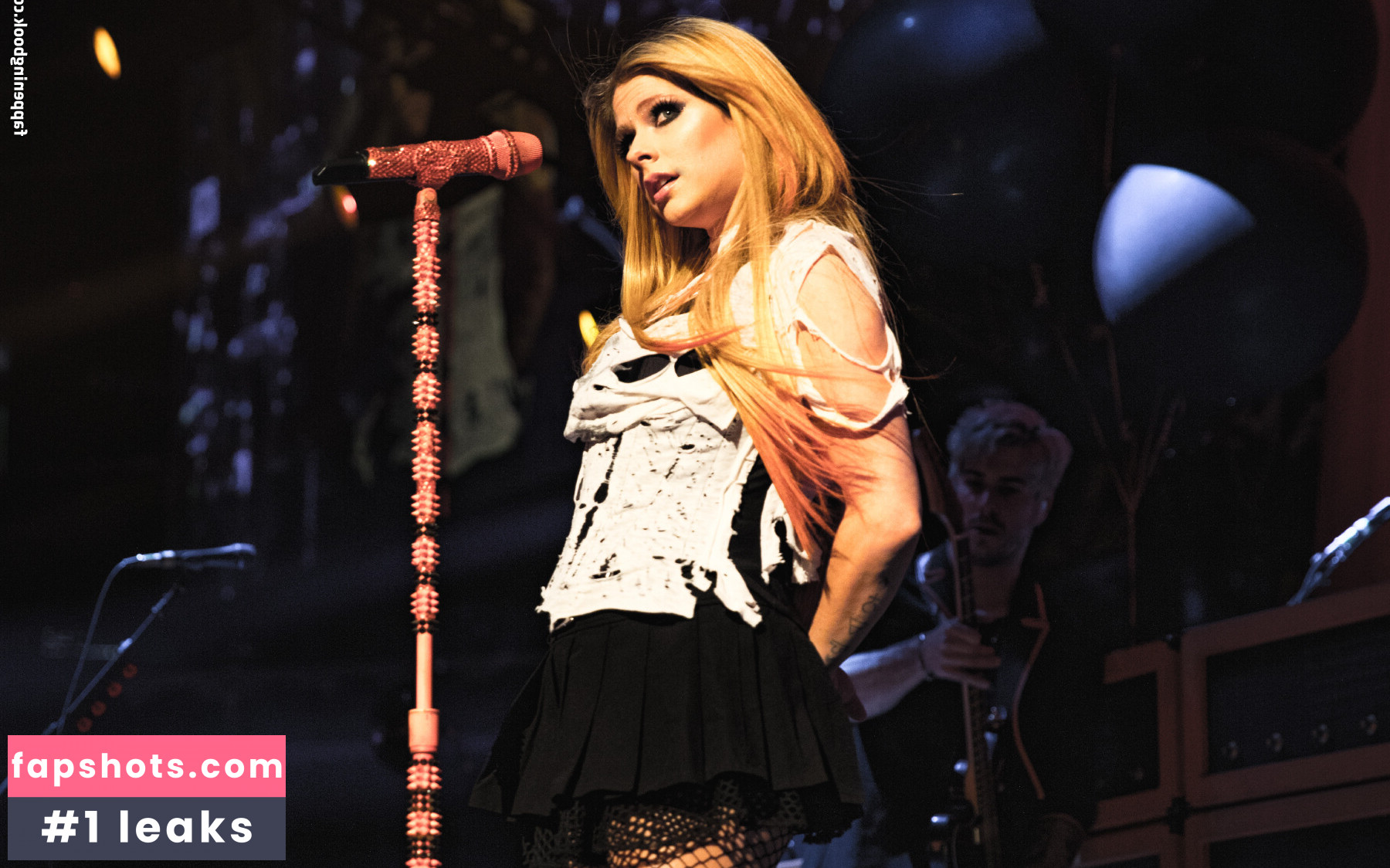 Avril Lavigne Nahé úniky fotek pouze od fanoušků #172 - Fapshots