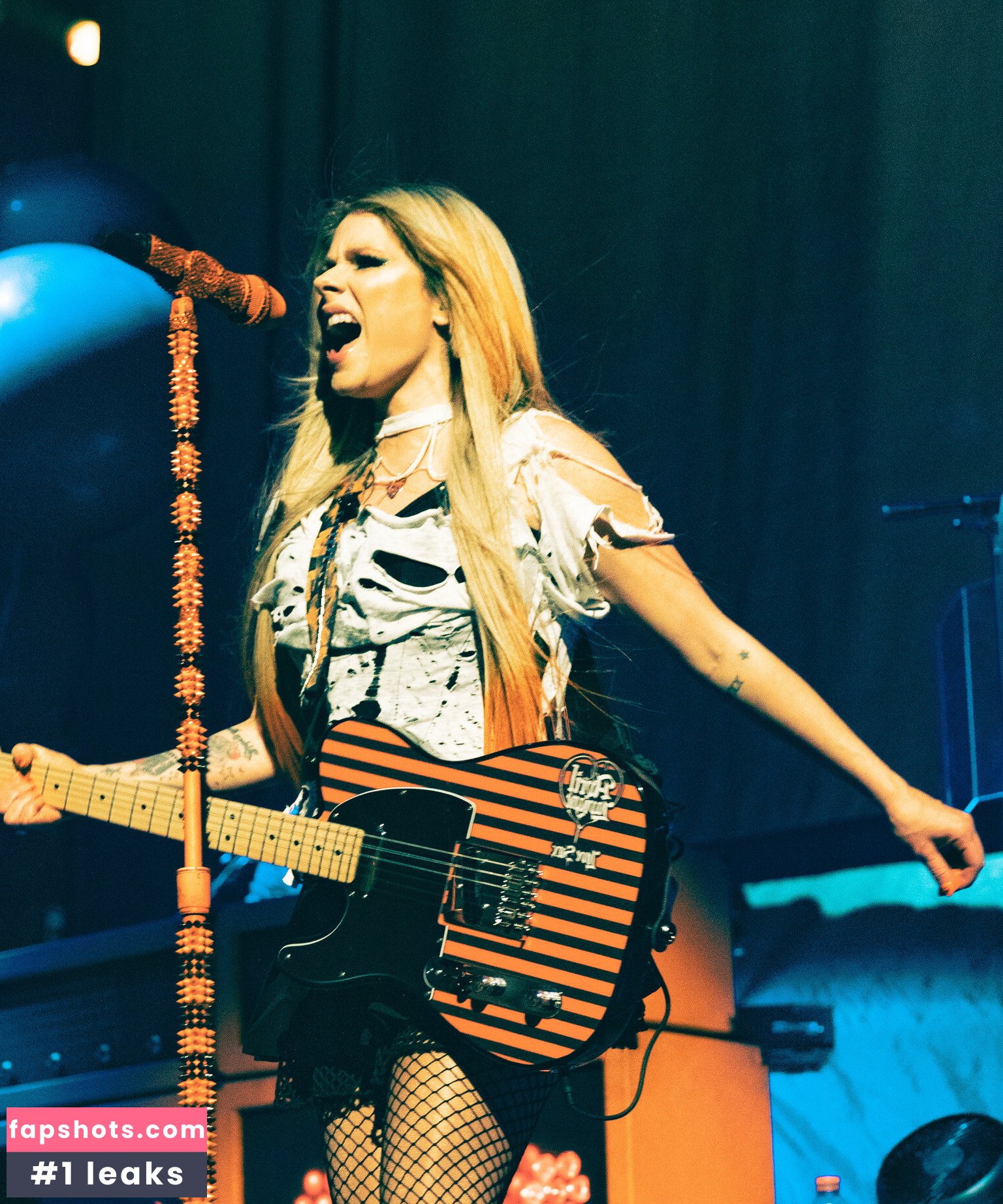 Avril Lavigne Nahé úniky fotek pouze od fanoušků #173 - Fapshots