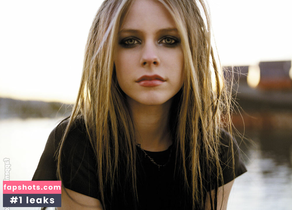 Avril Lavigne Nahé úniky fotek pouze od fanoušků #198 - Fapshots
