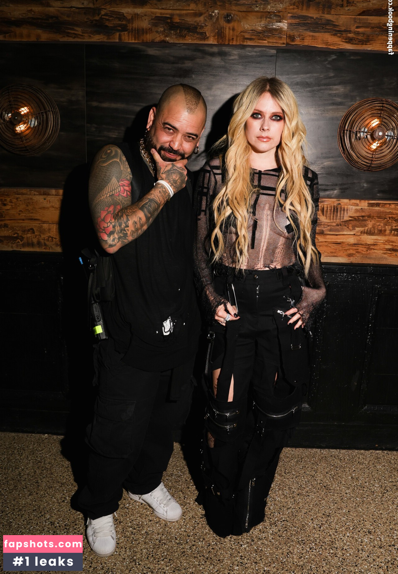 Avril Lavigne Filtración Desnuda OnlyFans Foto #205 - Fapshots