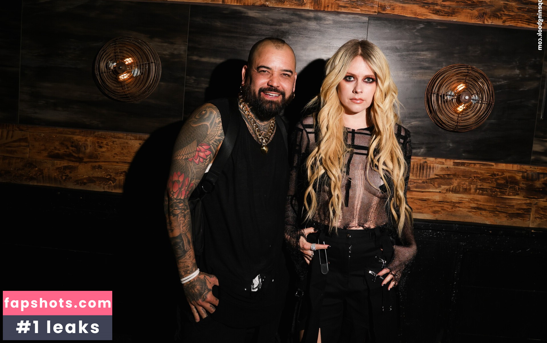 Avril Lavigne Filtración Desnuda OnlyFans Foto #209 - Fapshots