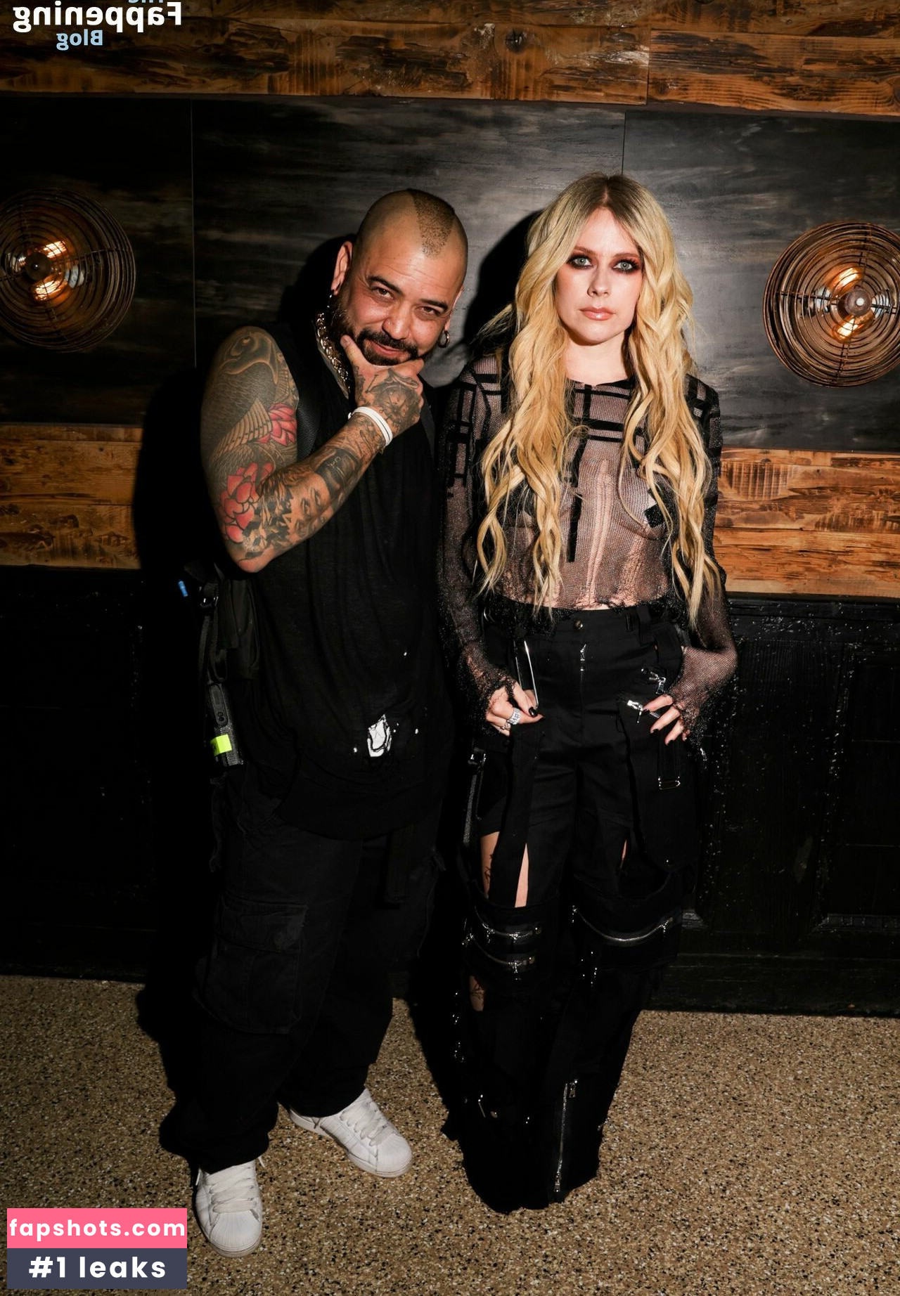 Avril Lavigne Filtración Desnuda OnlyFans Foto #221 - Fapshots