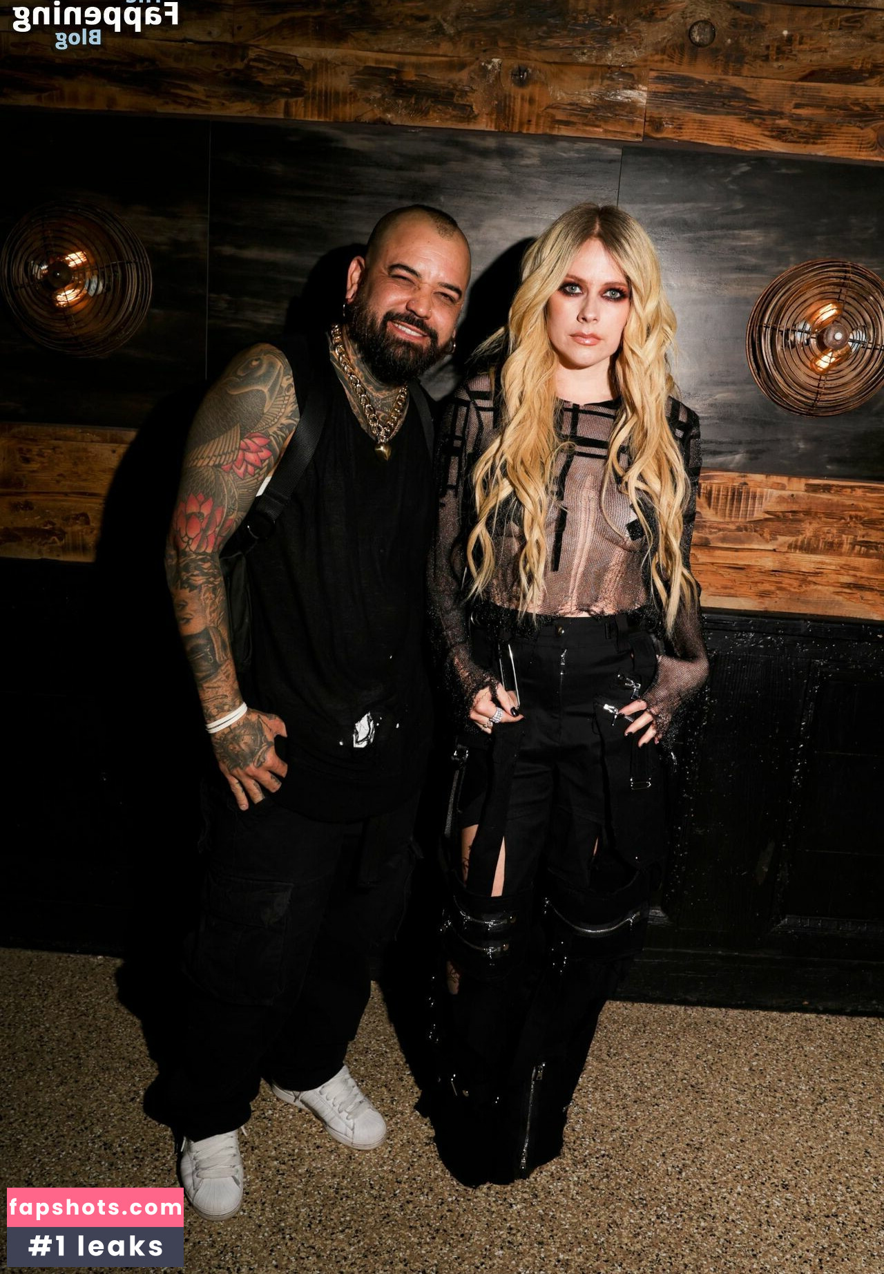 Avril Lavigne Filtración Desnuda OnlyFans Foto #222 - Fapshots