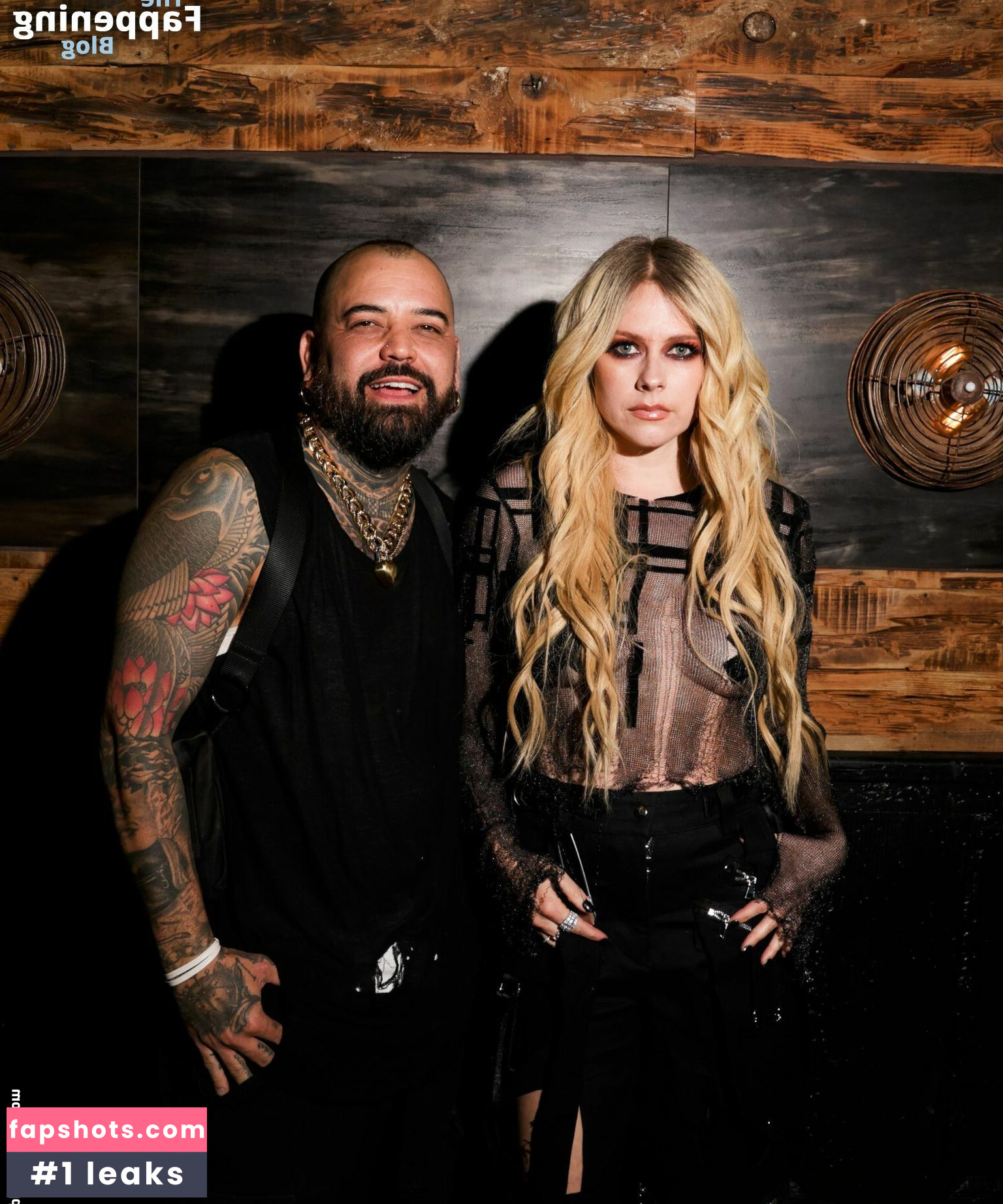 Avril Lavigne Filtración Desnuda OnlyFans Foto #223 - Fapshots