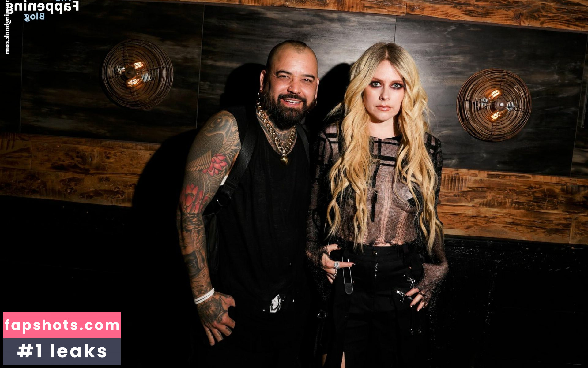 Avril Lavigne Filtración Desnuda OnlyFans Foto #225 - Fapshots