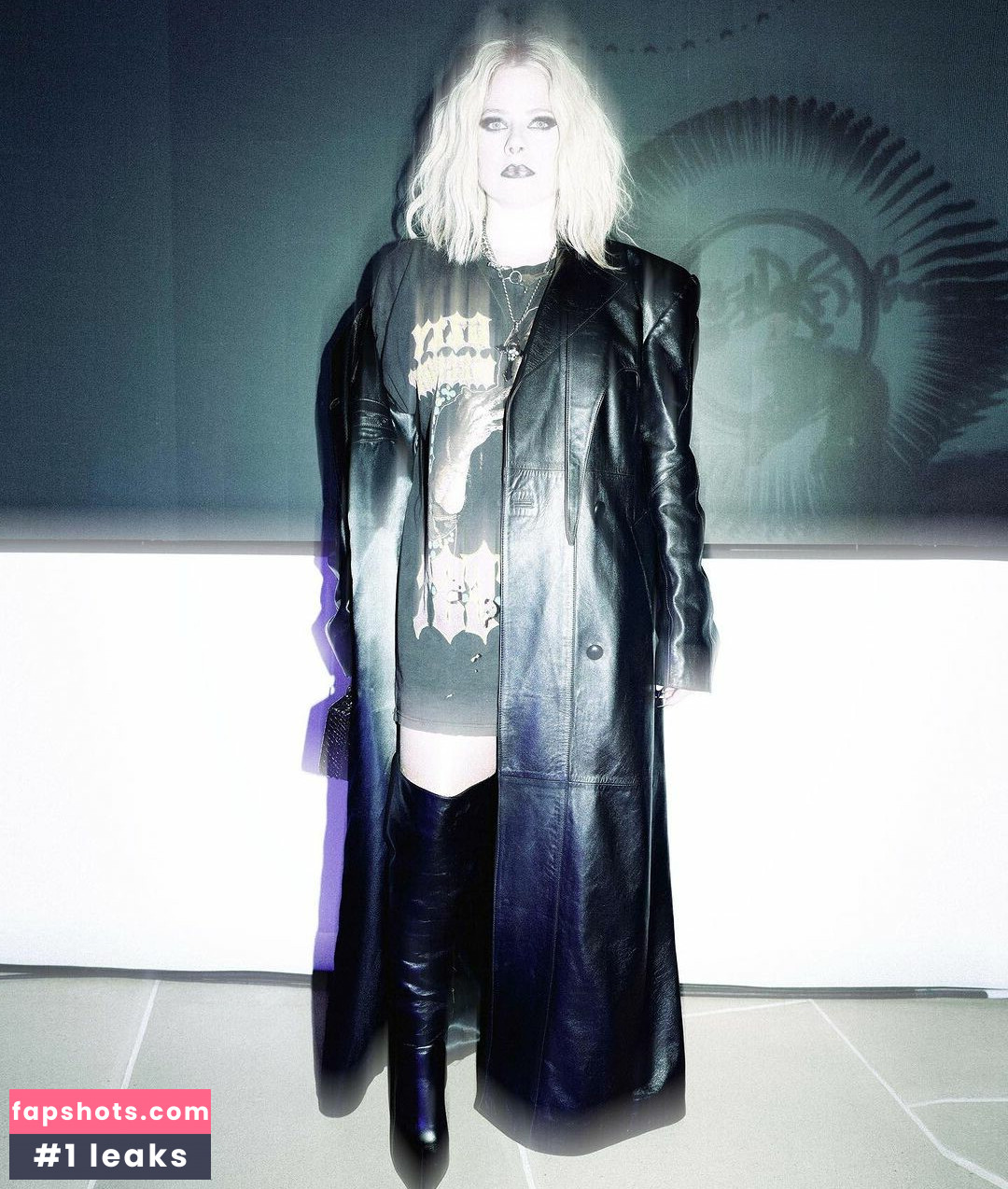 Avril Lavigne Filtración Desnuda OnlyFans Foto #240 - Fapshots