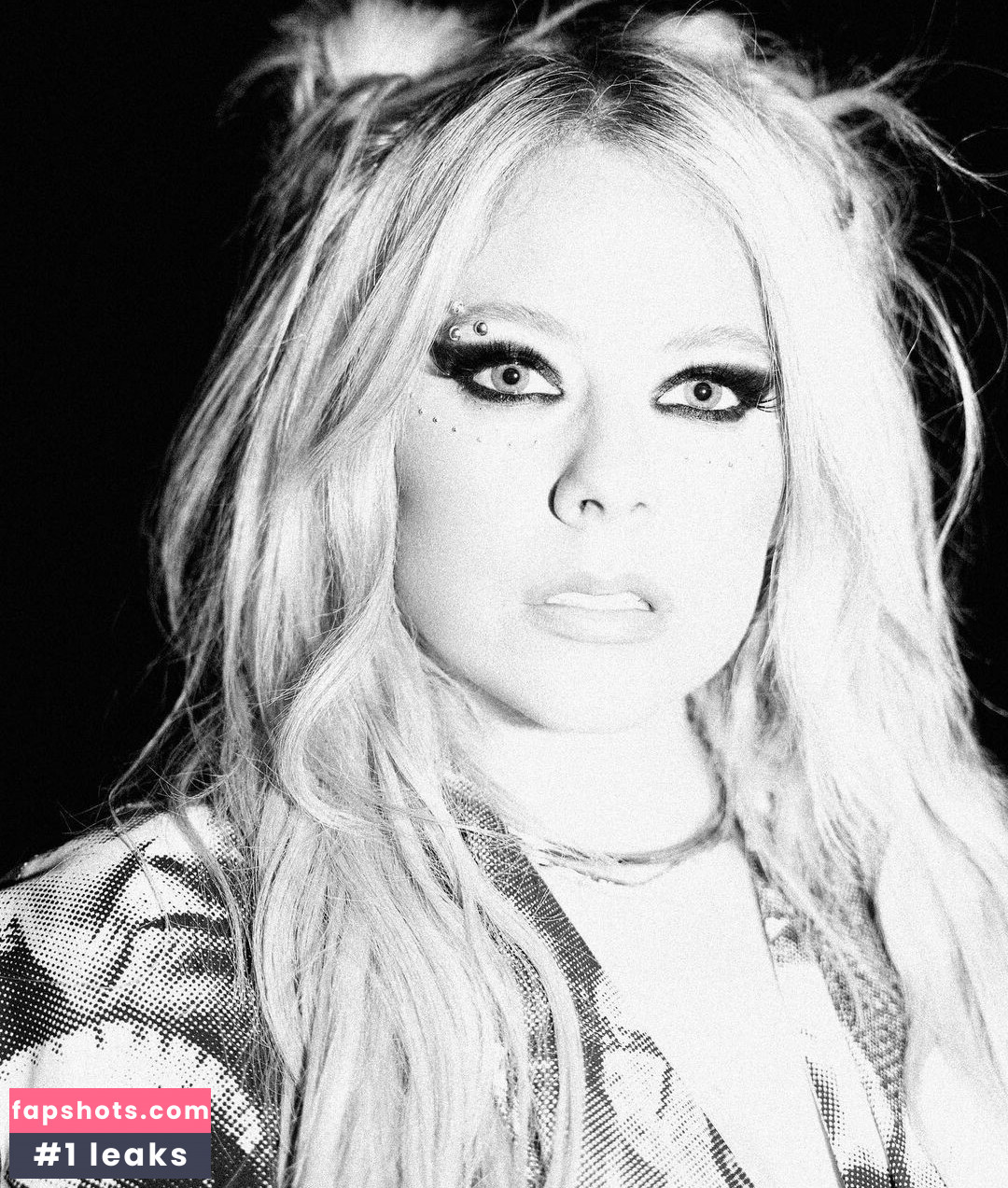 Avril Lavigne Nahé úniky fotek pouze od fanoušků #263 - Fapshots